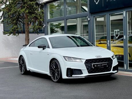 Audi TT TFSI S LINE BLACK EDITION 14