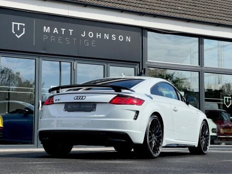 Audi TT TFSI S LINE BLACK EDITION 10