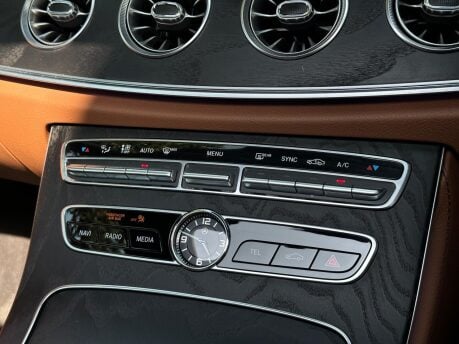 Mercedes-Benz E Class E 220 D AMG LINE PREMIUM PLUS 10