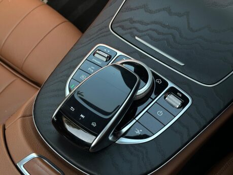Mercedes-Benz E Class E 220 D AMG LINE PREMIUM PLUS 11
