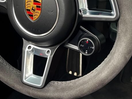 Porsche 718 BOXSTER GTS 22