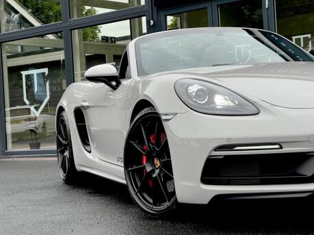 Porsche 718 BOXSTER GTS 37