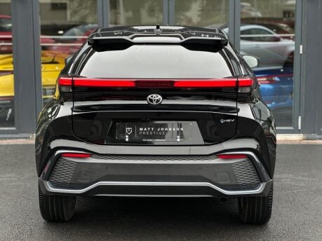 Toyota C-HR PREMIERE EDITION 6