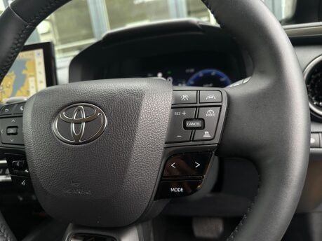 Toyota C-HR PREMIERE EDITION 10