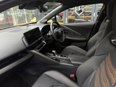 Toyota C-HR PREMIERE EDITION 25