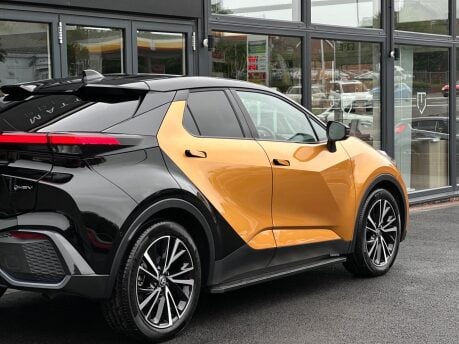 Toyota C-HR PREMIERE EDITION 38