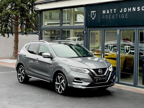 Nissan Qashqai DIG-T TEKNA PLUS