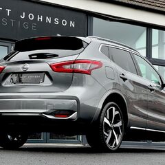 Nissan Qashqai DIG-T TEKNA PLUS 1