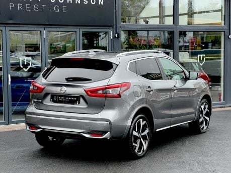 Nissan Qashqai DIG-T TEKNA PLUS 27