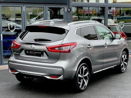 Nissan Qashqai DIG-T TEKNA PLUS 32