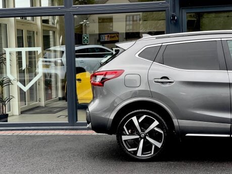 Nissan Qashqai DIG-T TEKNA PLUS 36