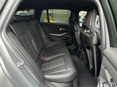 BMW M3 3.0 BiTurbo Competition Touring Steptronic M xDrive Euro 6 (s/s) 5dr 42