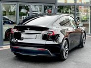 Tesla Model Y PERFORMANCE AWD 21