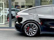 Tesla Model Y PERFORMANCE AWD 34