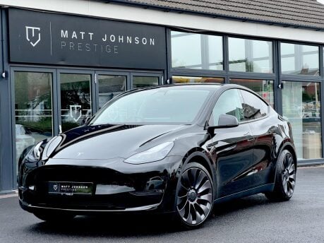 Tesla Model Y PERFORMANCE AWD 4