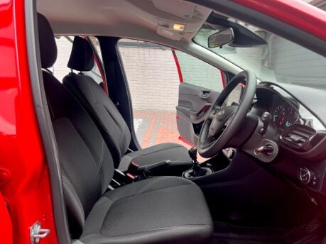 Ford Fiesta TREND 4