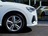 Audi Q3 TFSI S LINE MHEV 11