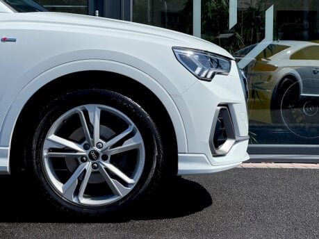 Audi Q3 TFSI S LINE MHEV 11
