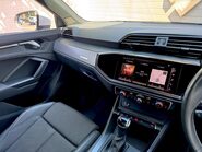 Audi Q3 TFSI S LINE MHEV 27