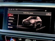 Audi Q3 TFSI S LINE MHEV 33