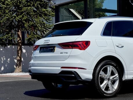 Audi Q3 TFSI S LINE MHEV 48