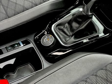 Volkswagen T-Roc R-LINE TSI 4MOTION DSG 14