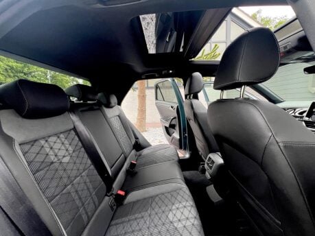 Volkswagen T-Roc R-LINE TSI 4MOTION DSG 18