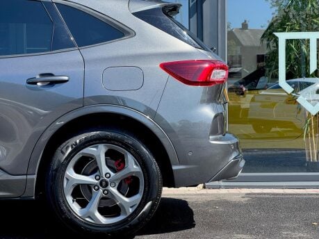 Ford Kuga ST-LINE 18