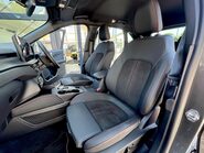 Ford Kuga ST-LINE 26