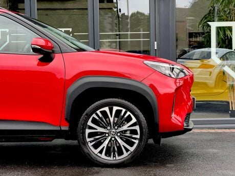 Toyota Yaris Cross EXCEL 23
