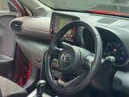 Toyota Yaris Cross EXCEL 3