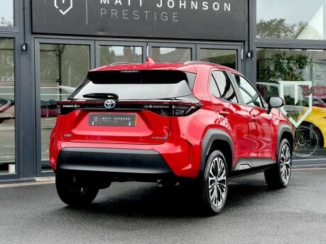 Toyota Yaris Cross EXCEL 6