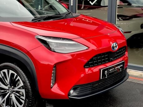 Toyota Yaris Cross EXCEL 19