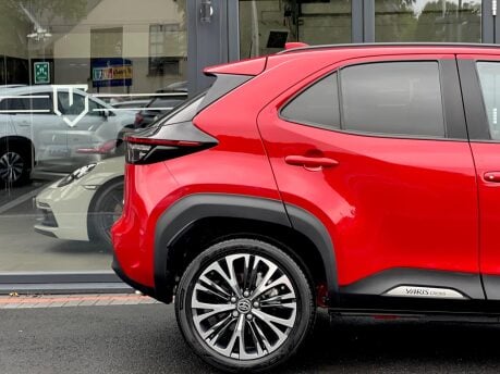 Toyota Yaris Cross EXCEL 16