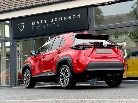 Toyota Yaris Cross EXCEL 2