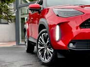 Toyota Yaris Cross EXCEL 28