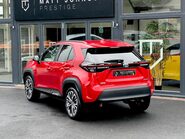 Toyota Yaris Cross EXCEL 8