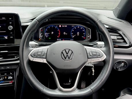 Volkswagen T-Roc STYLE TSI DSG 44
