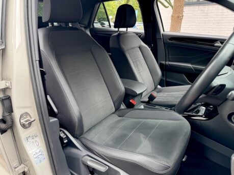 Volkswagen T-Roc STYLE TSI DSG 46
