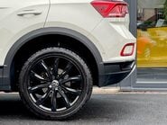 Volkswagen T-Roc STYLE TSI DSG 28
