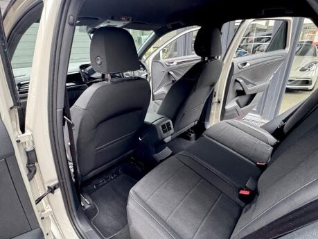 Volkswagen T-Roc STYLE TSI DSG 42