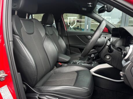 Audi Q2 TFSI S LINE 32