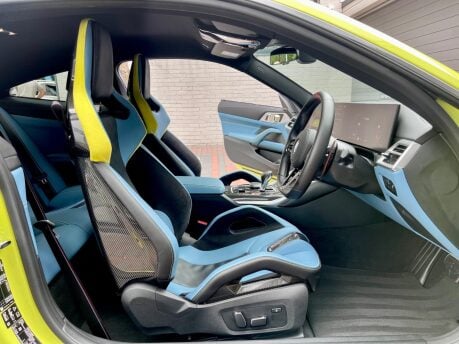 BMW M4 M4 COMPETITION M XDRIVE 28