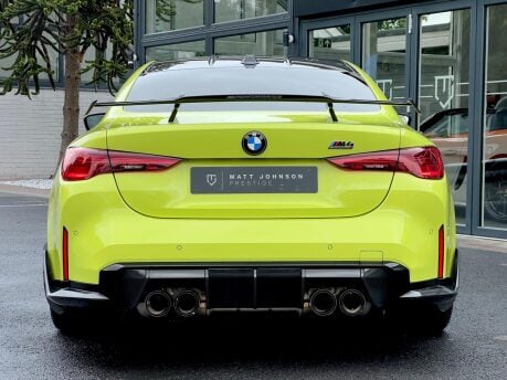 BMW M4 M4 COMPETITION M XDRIVE 6
