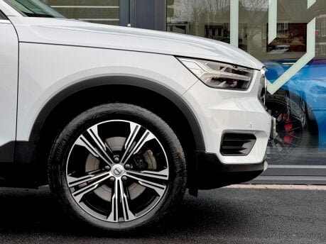 Volvo XC40 RECHARGE T4 INSCRIPTION 14