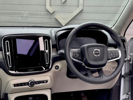 Volvo XC40 RECHARGE T4 INSCRIPTION 7