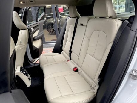 Volvo XC40 RECHARGE T4 INSCRIPTION 3