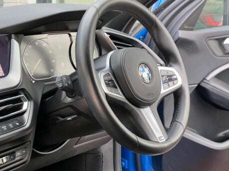 BMW 1 Series 118I M SPORT 3