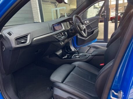 BMW 1 Series 118I M SPORT 9