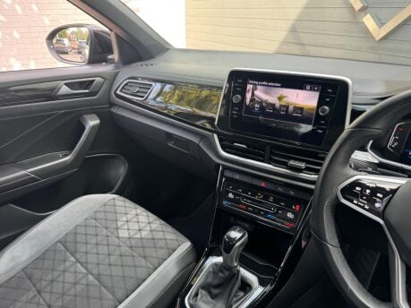 Volkswagen T-Roc R-LINE TSI 4MOTION DSG 52